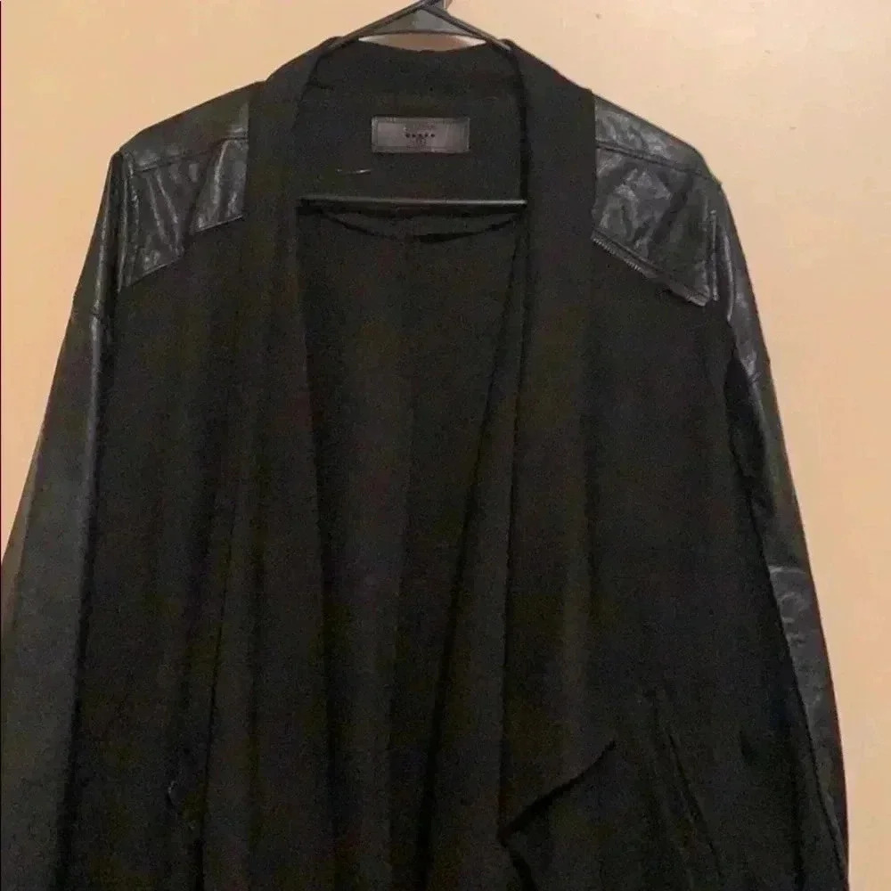 Drape Front Jacket With Shoulder Zip Detailing. - image 6